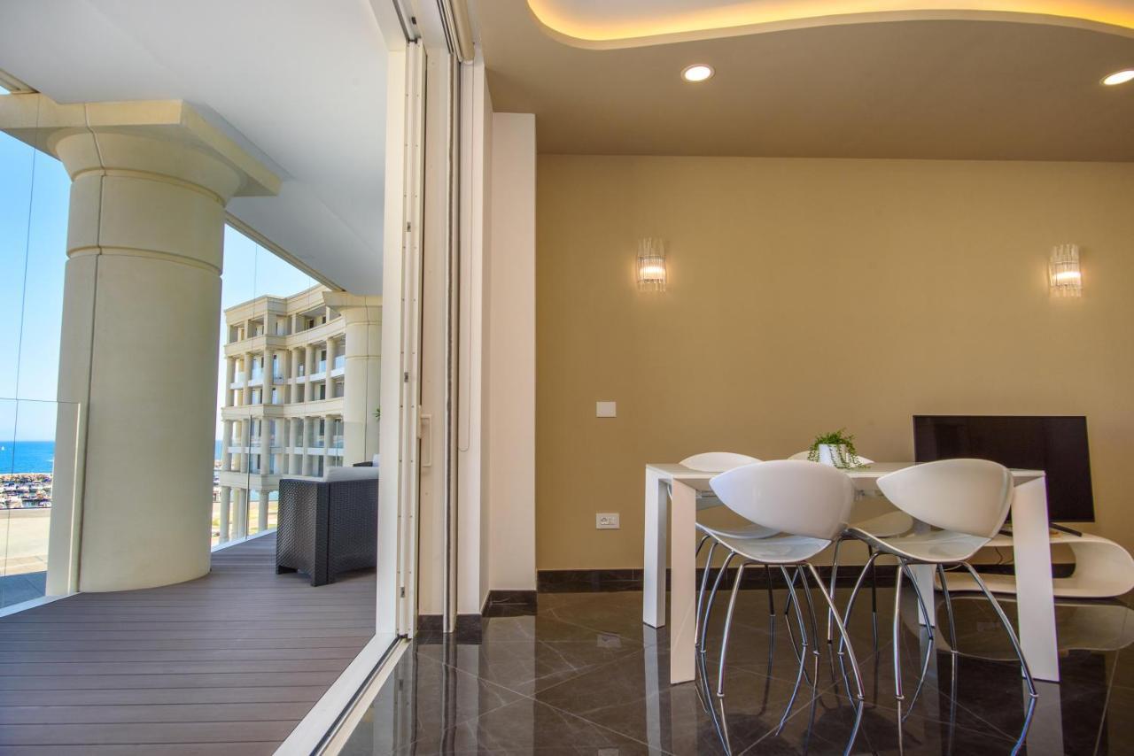 Mareluna Crescent - Luxury Seafront Experience Salerno Exterior foto